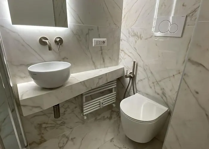 Luxury - Vatican Area - Key Collection *
