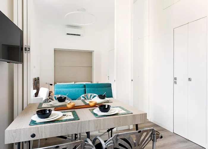Luxury - Vatican Area - Key Collection *