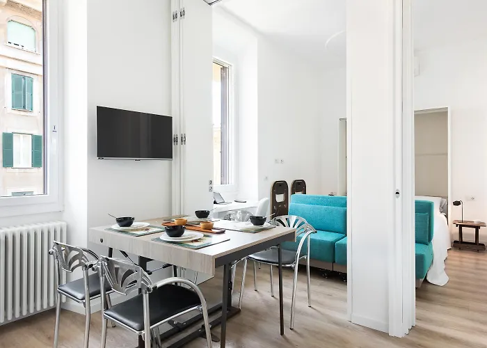 Luxury - Vatican Area - Key Collection *