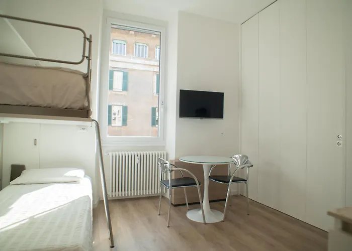 Luxury - Vatican Area - Key Collection *